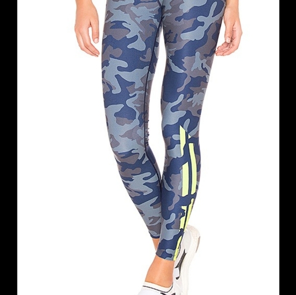 WITH camo leggings - Picture 4 of 10